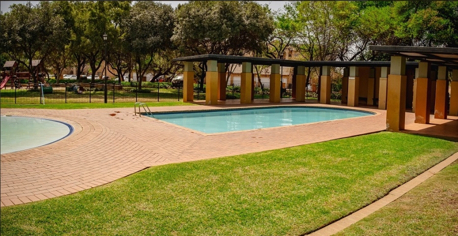 2 Bedroom Property for Sale in Highveld Gauteng