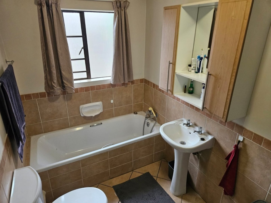 2 Bedroom Property for Sale in Highveld Gauteng