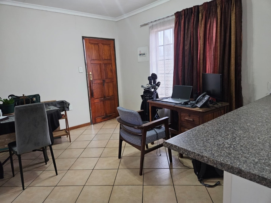 2 Bedroom Property for Sale in Highveld Gauteng