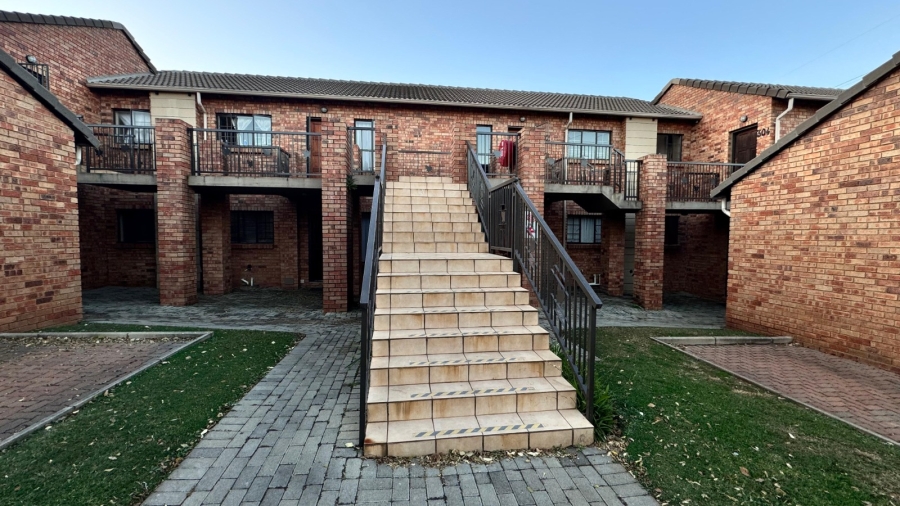2 Bedroom Property for Sale in Highveld Gauteng