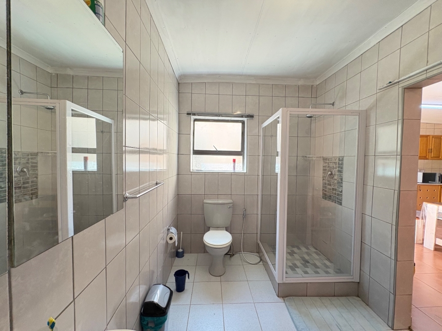 2 Bedroom Property for Sale in Greenside Gauteng