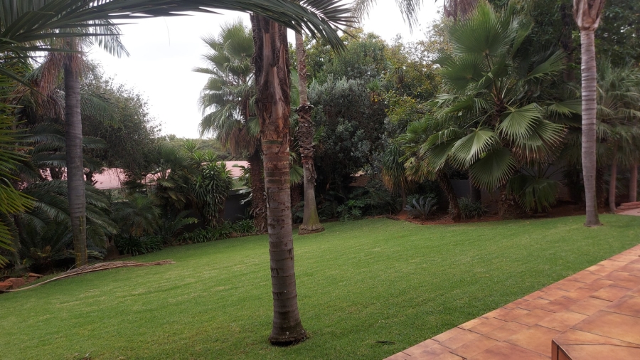  Bedroom Property for Sale in Moreleta Park Gauteng