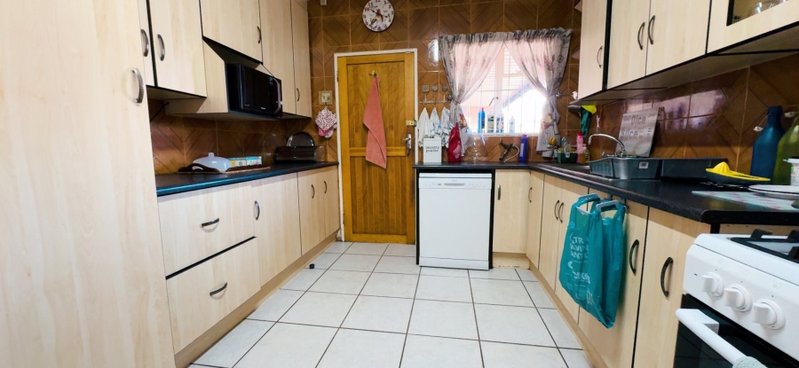 3 Bedroom Property for Sale in Risiville Gauteng