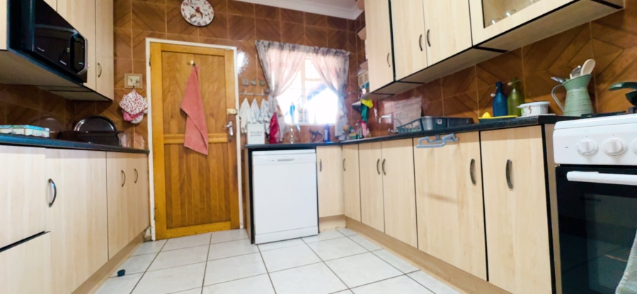 3 Bedroom Property for Sale in Risiville Gauteng