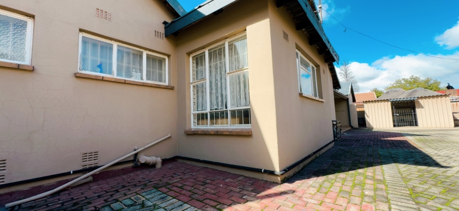 3 Bedroom Property for Sale in Risiville Gauteng