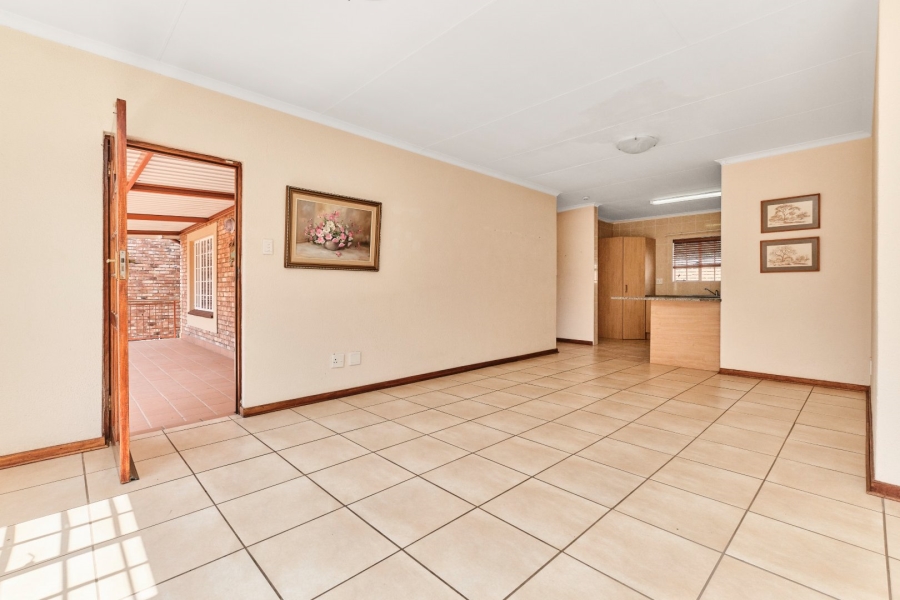 2 Bedroom Property for Sale in Harveston A H Gauteng