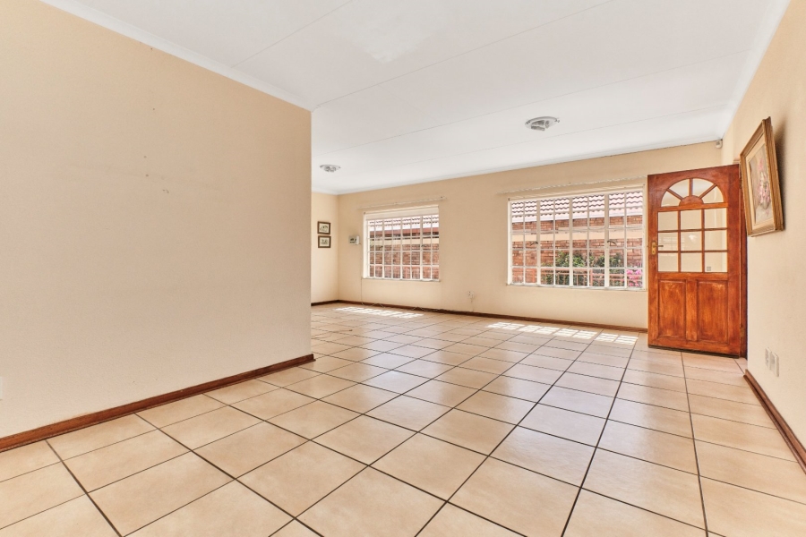 2 Bedroom Property for Sale in Harveston A H Gauteng
