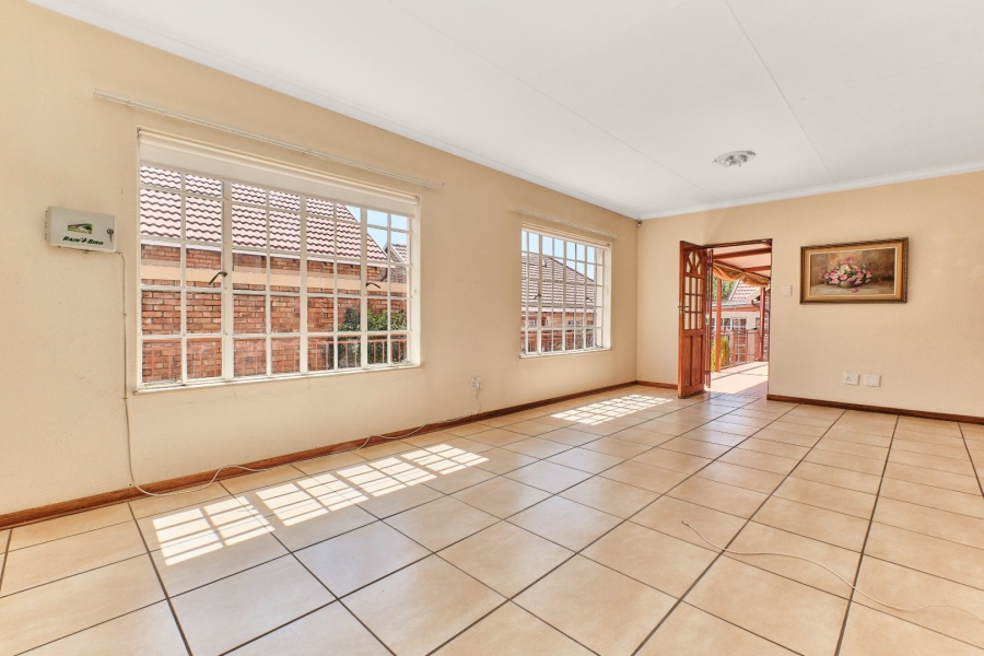 2 Bedroom Property for Sale in Harveston A H Gauteng
