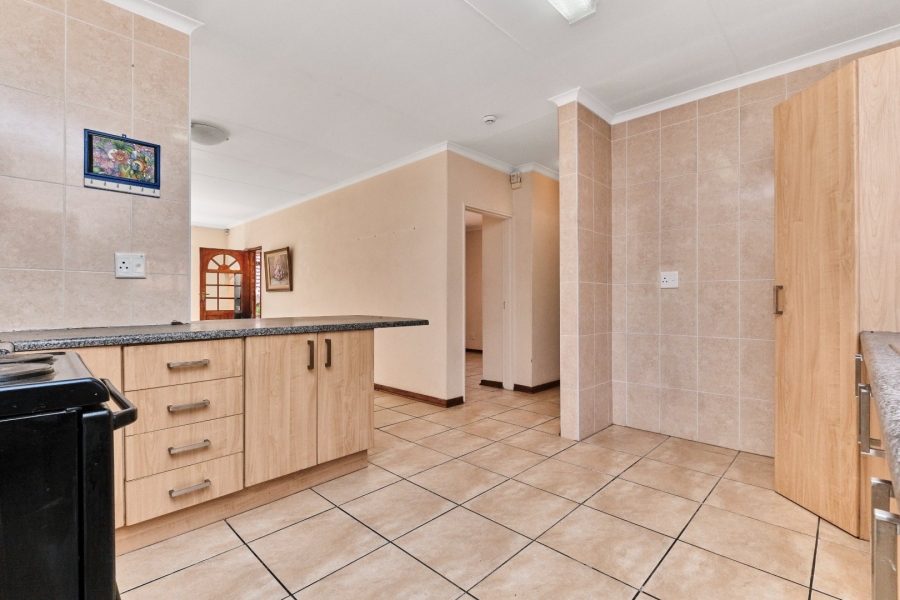 2 Bedroom Property for Sale in Harveston A H Gauteng
