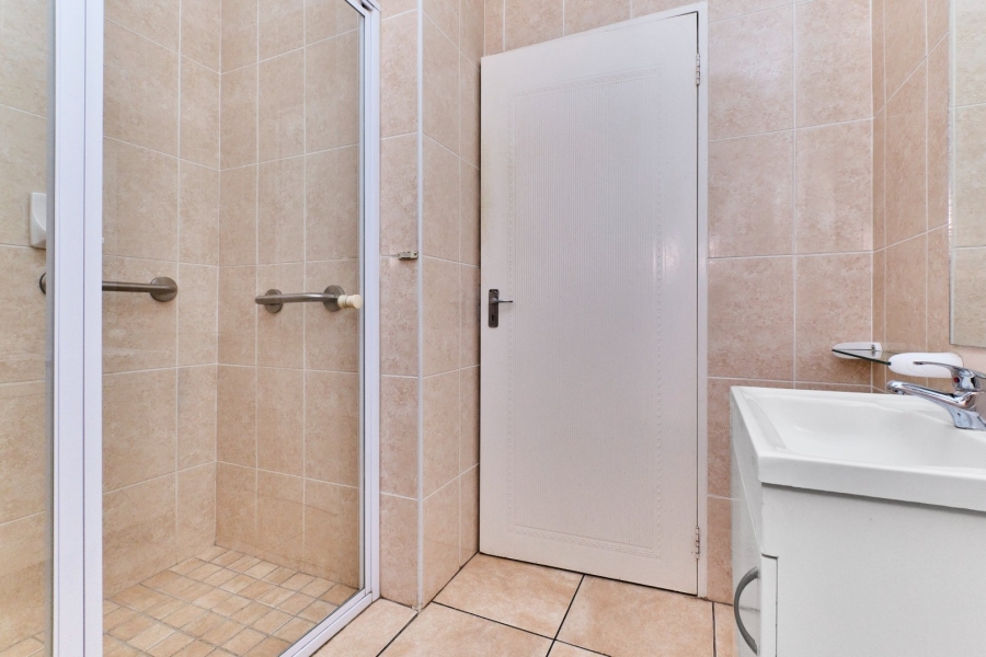 2 Bedroom Property for Sale in Harveston A H Gauteng