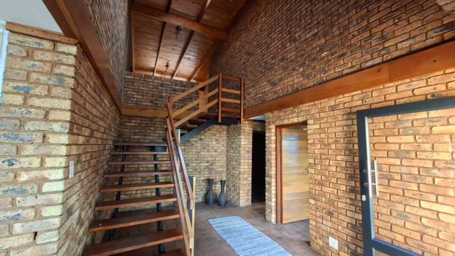 To Let 4 Bedroom Property for Rent in Groenkloof Gauteng