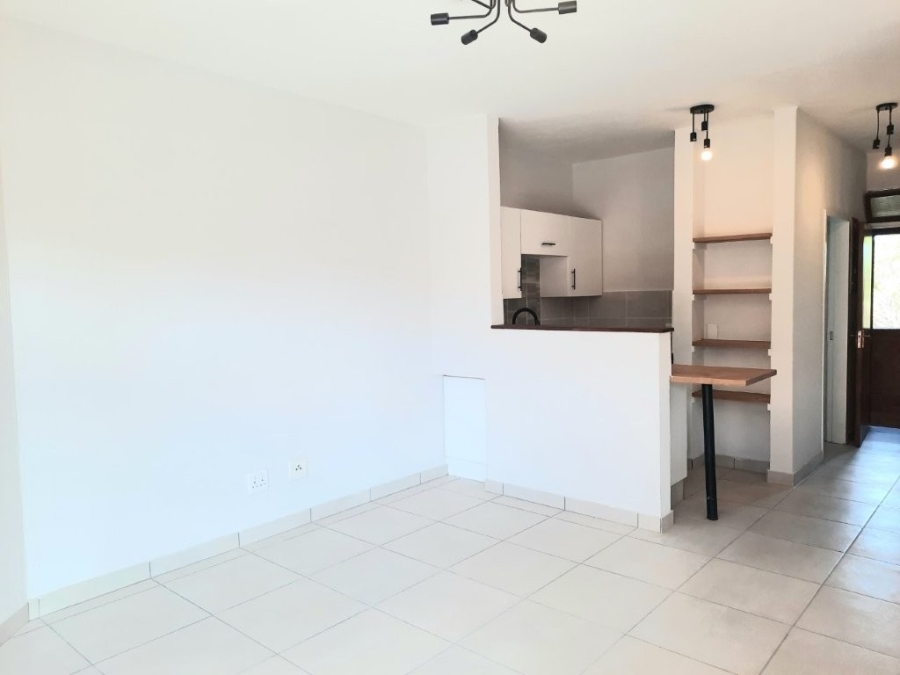 2 Bedroom Property for Sale in Honeydew Manor Gauteng