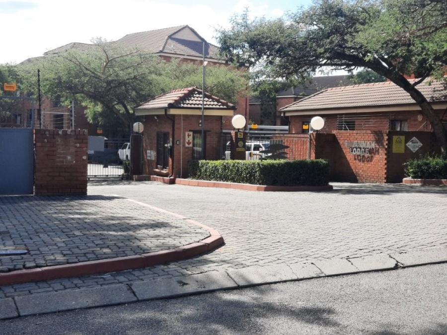 2 Bedroom Property for Sale in Honeydew Manor Gauteng