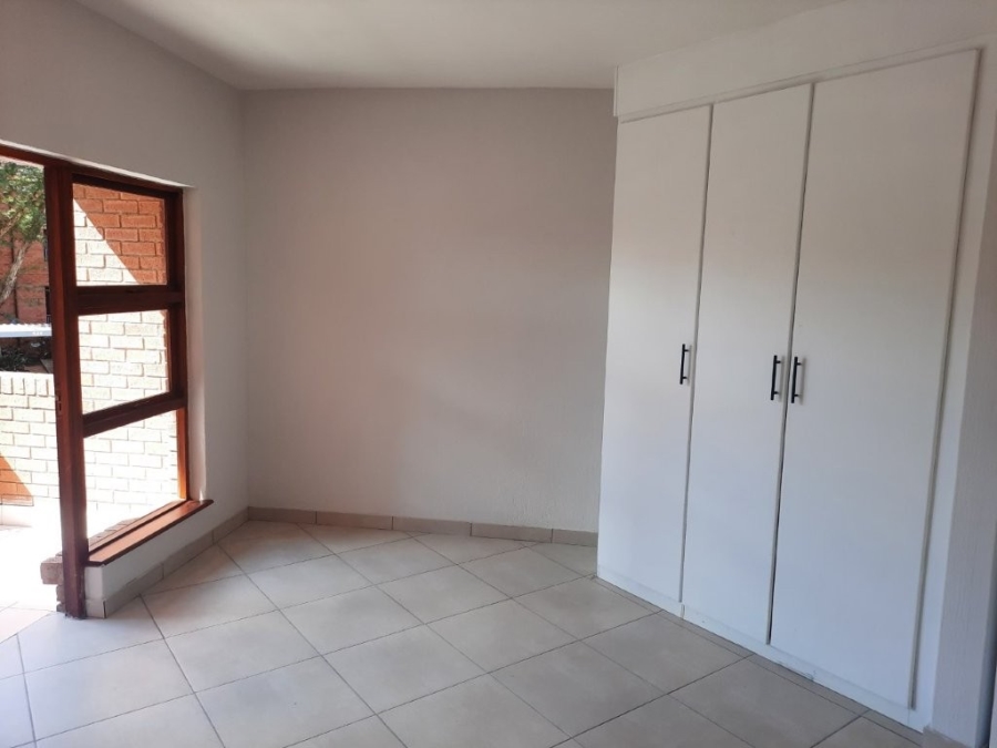 2 Bedroom Property for Sale in Honeydew Manor Gauteng