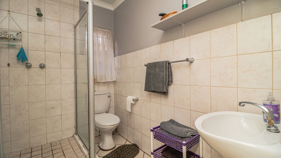 3 Bedroom Property for Sale in Bonaero Park Gauteng