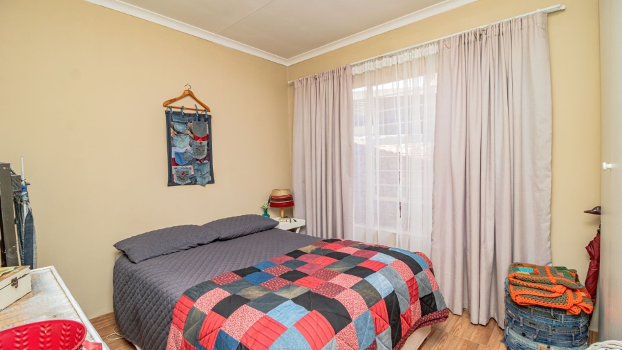 3 Bedroom Property for Sale in Bonaero Park Gauteng