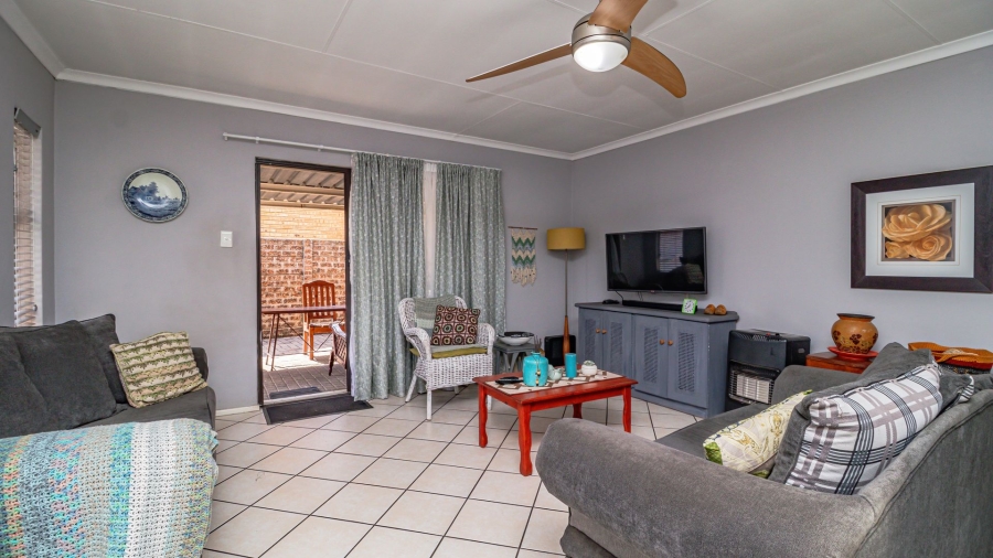 3 Bedroom Property for Sale in Bonaero Park Gauteng