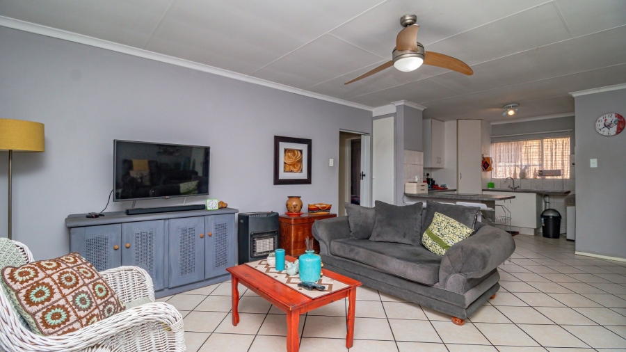 3 Bedroom Property for Sale in Bonaero Park Gauteng
