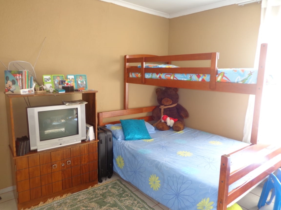  Bedroom Property for Sale in The Orchards Gauteng
