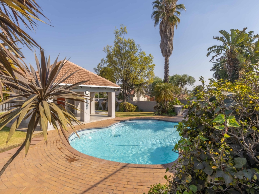 2 Bedroom Property for Sale in Eden Glen Gauteng