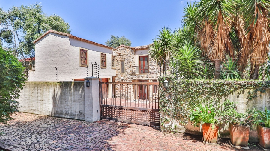 To Let 4 Bedroom Property for Rent in Waterkloof 101 Estate Gauteng