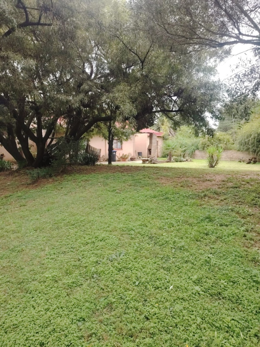 3 Bedroom Property for Sale in Theoville Gauteng