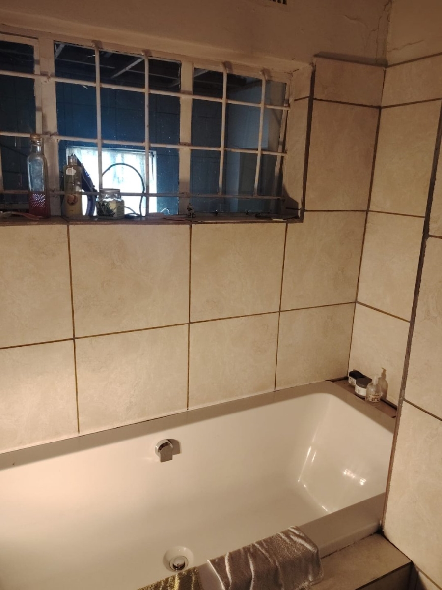 3 Bedroom Property for Sale in Theoville Gauteng