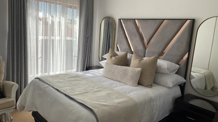 1 Bedroom Property for Sale in Vorna Valley Gauteng