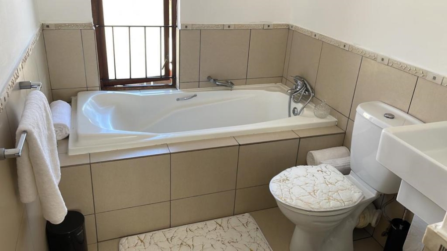 1 Bedroom Property for Sale in Vorna Valley Gauteng