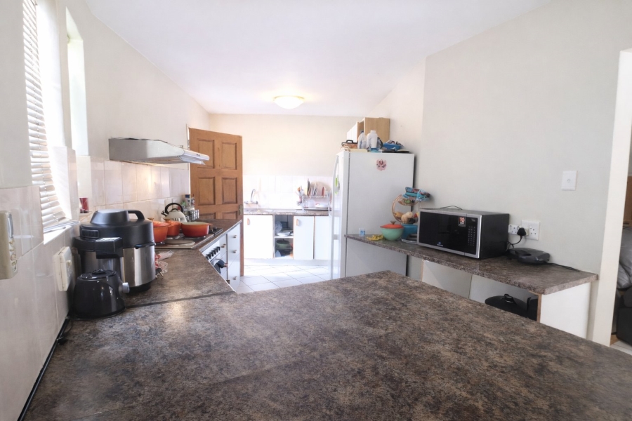 4 Bedroom Property for Sale in Die Hoewes Gauteng