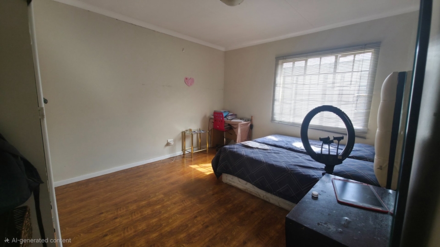 4 Bedroom Property for Sale in Die Hoewes Gauteng