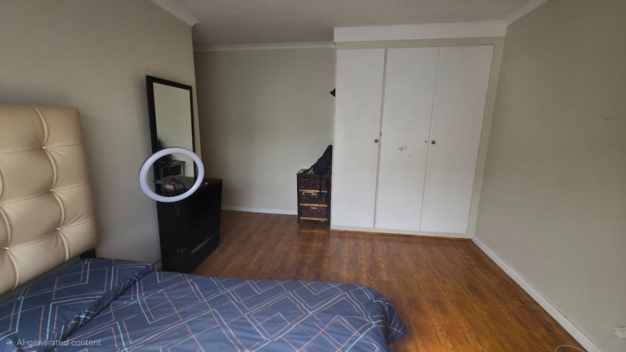 4 Bedroom Property for Sale in Die Hoewes Gauteng