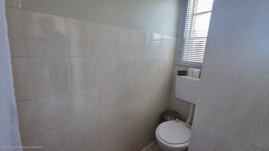 4 Bedroom Property for Sale in Die Hoewes Gauteng