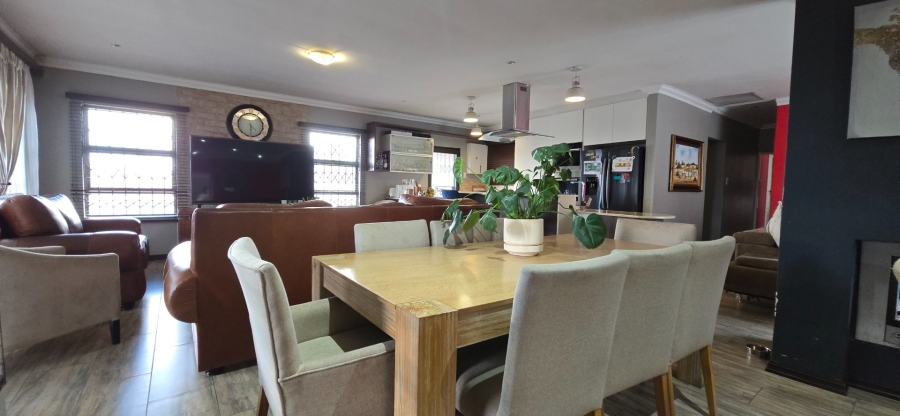 4 Bedroom Property for Sale in Alveda Gauteng