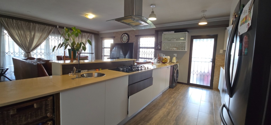 4 Bedroom Property for Sale in Alveda Gauteng