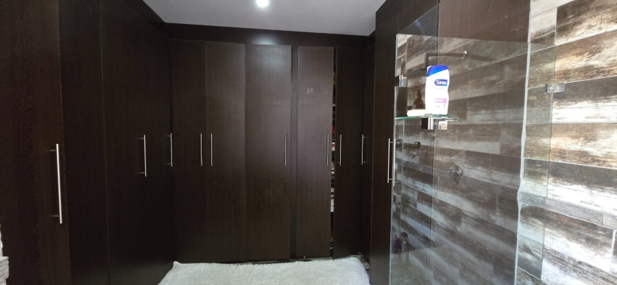 4 Bedroom Property for Sale in Alveda Gauteng