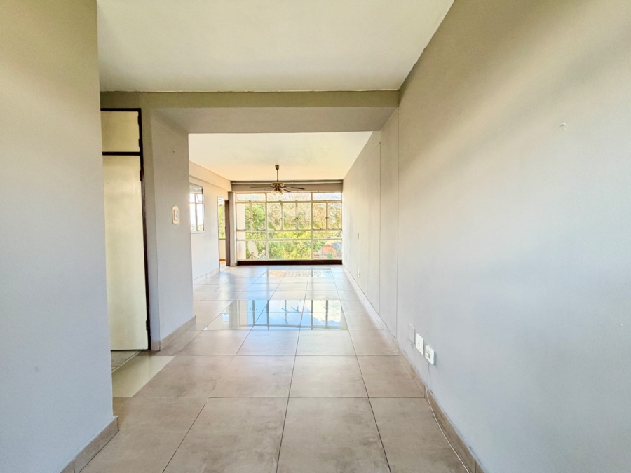 To Let 2 Bedroom Property for Rent in Rhodesfield Gauteng