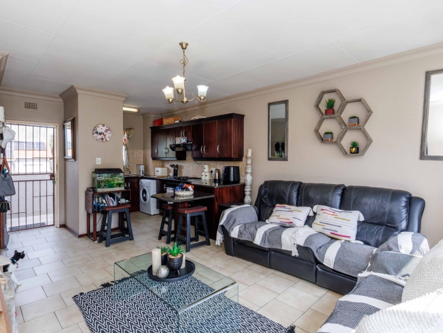 2 Bedroom Property for Sale in Eden Glen Gauteng