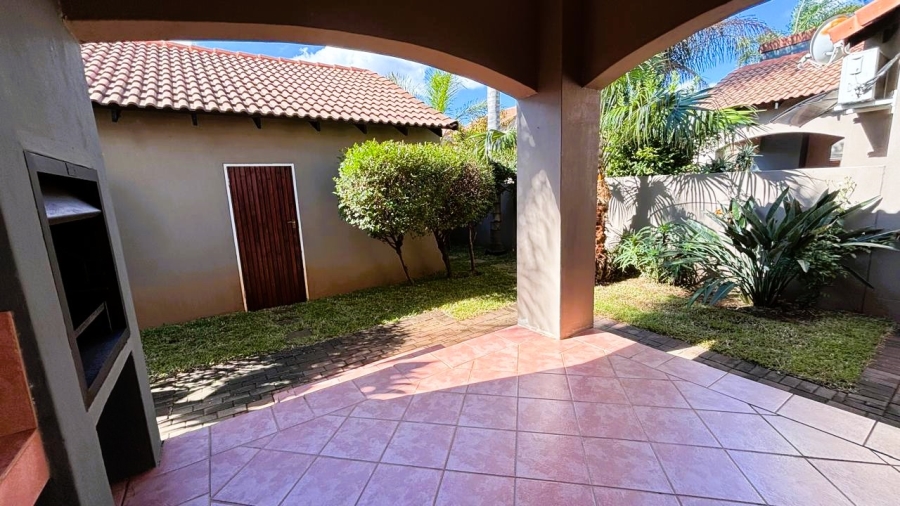 2 Bedroom Property for Sale in Eco Park Gauteng