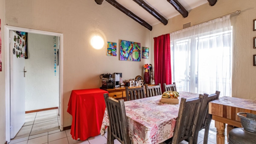 2 Bedroom Property for Sale in Sunnyrock Gauteng