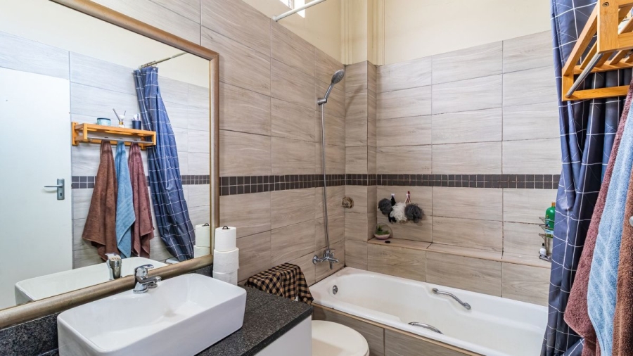 2 Bedroom Property for Sale in Sunnyrock Gauteng