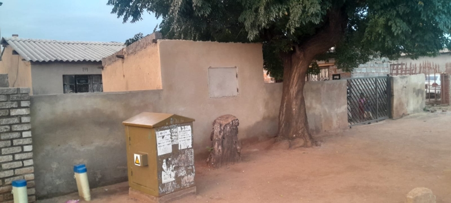 2 Bedroom Property for Sale in Nhlapo Gauteng