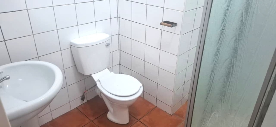 To Let 1 Bedroom Property for Rent in Riviera Gauteng