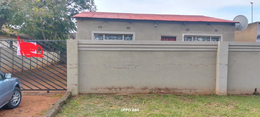 2 Bedroom Property for Sale in Siluma View Gauteng