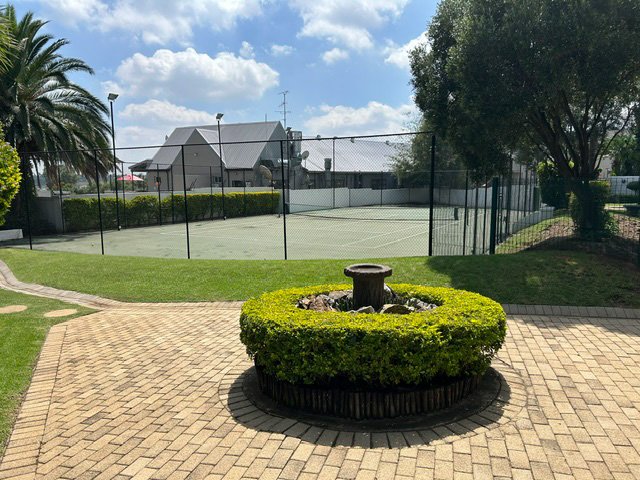 3 Bedroom Property for Sale in Marais Steyn Park Gauteng