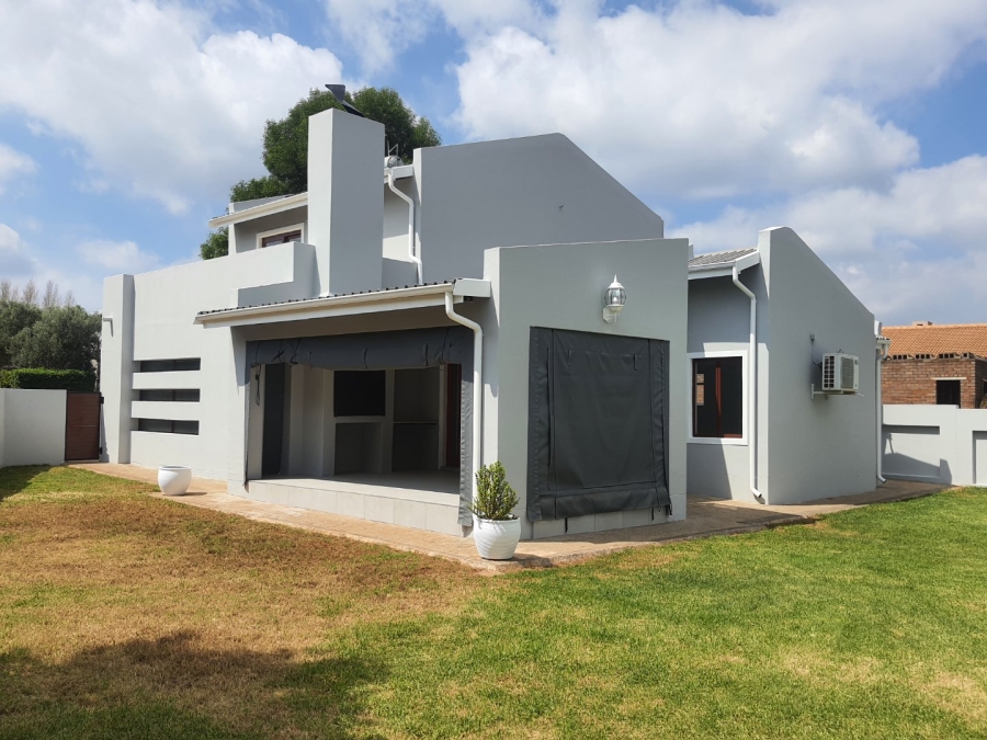 2 Bedroom Property for Sale in Boardwalk Gauteng