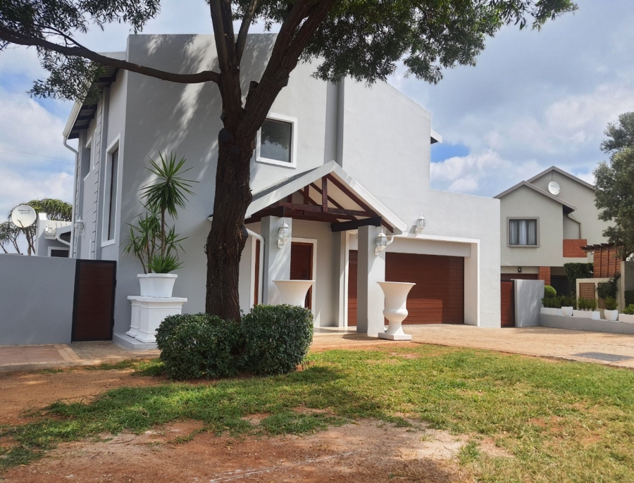 2 Bedroom Property for Sale in Boardwalk Gauteng