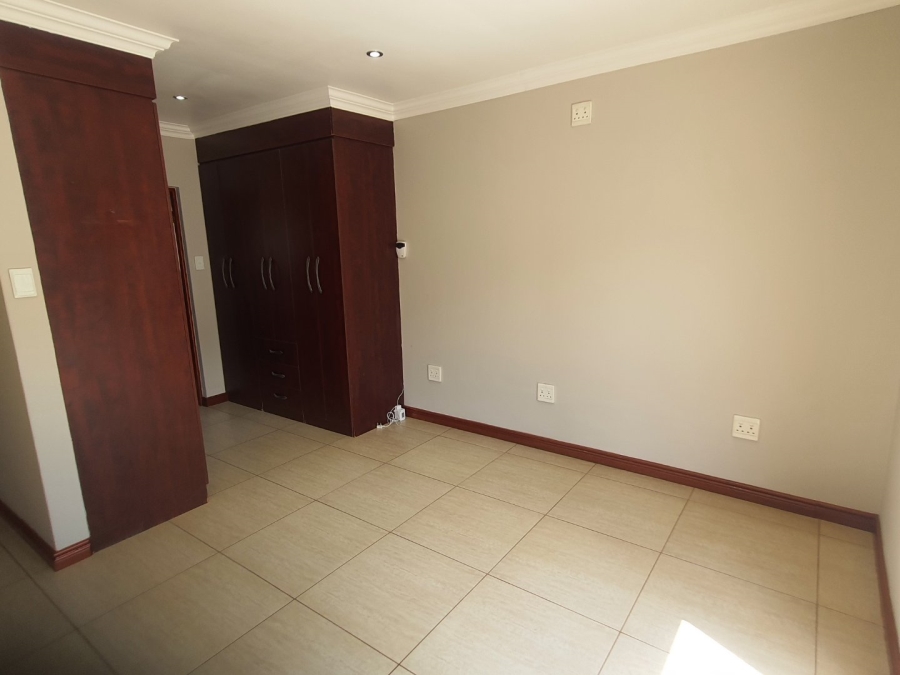 2 Bedroom Property for Sale in Boardwalk Gauteng