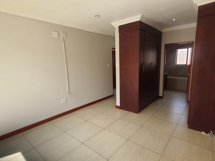 2 Bedroom Property for Sale in Boardwalk Gauteng