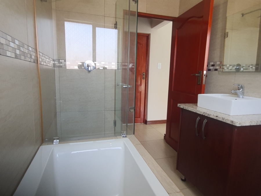2 Bedroom Property for Sale in Boardwalk Gauteng